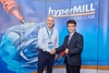  – Volker Nesenhöner, CEO d’OPEN&nbsp;MIND Technologies AG, accueille Dong-Keug&nbsp;Kim en tant que Managing Director de la nouvelle filiale OPEN&nbsp;MIND Technologies Korea Ltd.